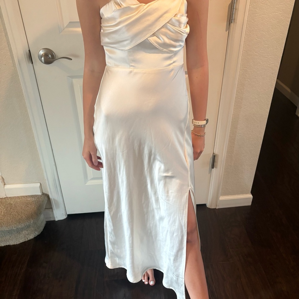 Hello Molly Strapless White Dress